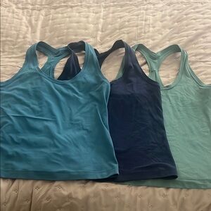 Lululemon Tank bundle